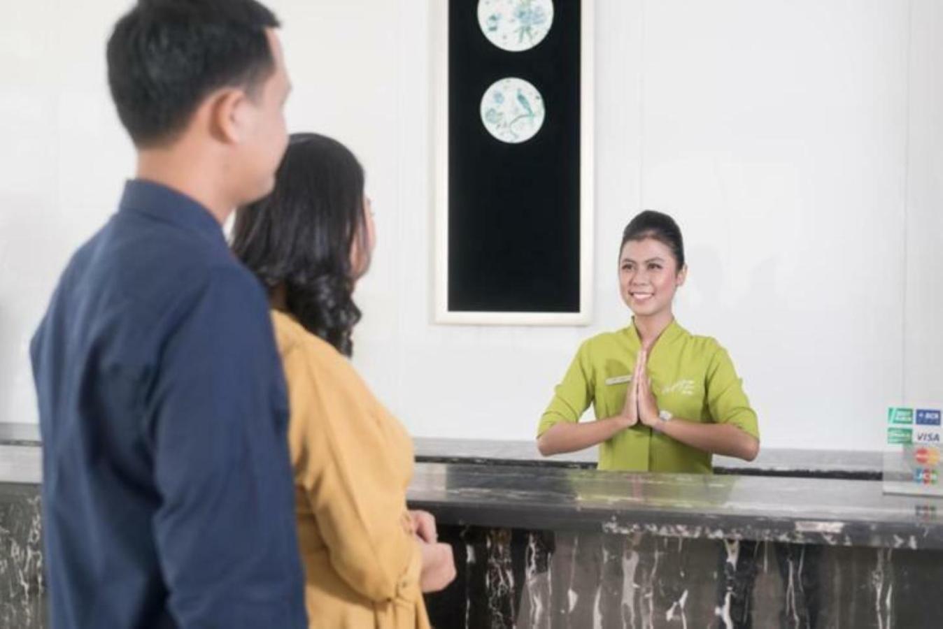 Whiz Hotel Cikini Yakarta Exterior foto