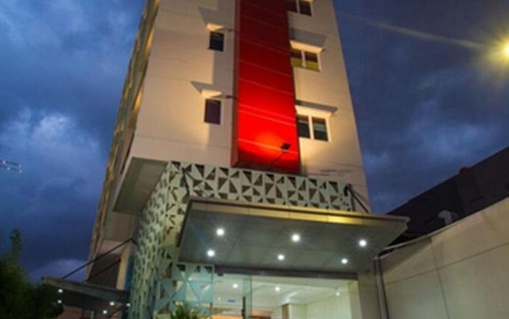 Whiz Hotel Cikini Yakarta Exterior foto