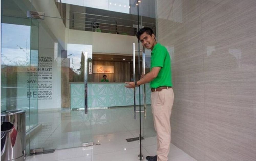 Whiz Hotel Cikini Yakarta Exterior foto