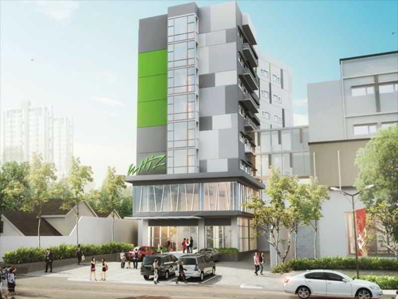 Whiz Hotel Cikini Yakarta Exterior foto