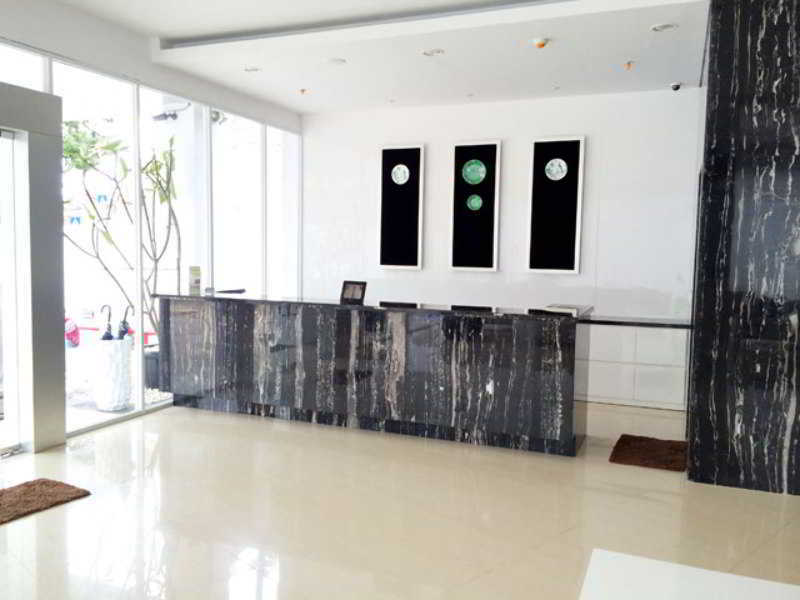 Whiz Hotel Cikini Yakarta Exterior foto